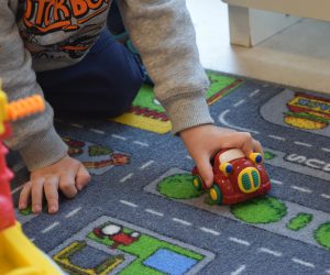 Conseils pour organiser la chambre de son enfant en pôles de jeux