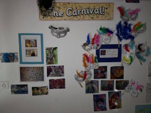 Thème carnaval crèche bilingue